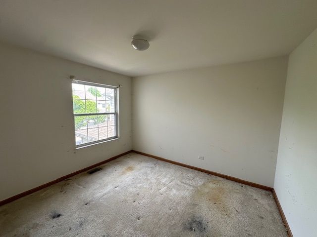 1942 Town Drive, Naperville, IL 60565