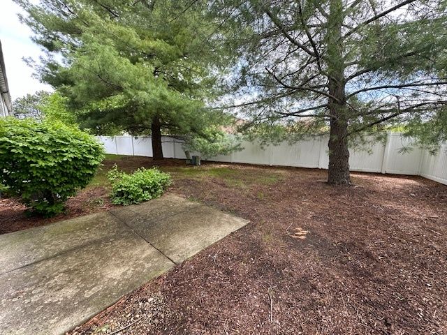 1942 Town Drive, Naperville, IL 60565