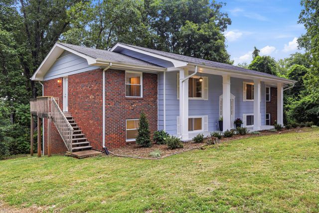 2824 Ridgecrest Drive, Chattanooga, TN 37406