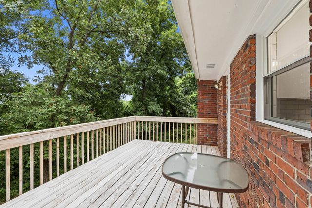 2824 Ridgecrest Drive, Chattanooga, TN 37406