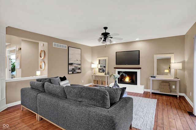 12430 Hyacinth Drive, Fishers, IN 46037