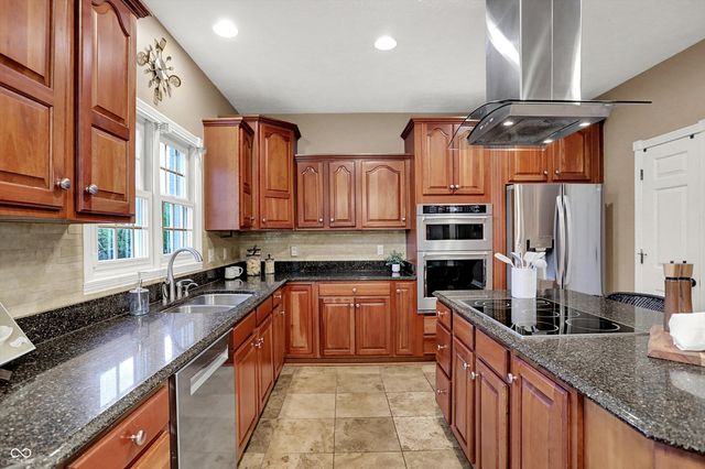 12430 Hyacinth Drive, Fishers, IN 46037