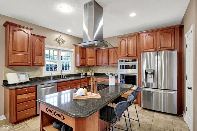 12430 Hyacinth Drive, Fishers, IN 46037