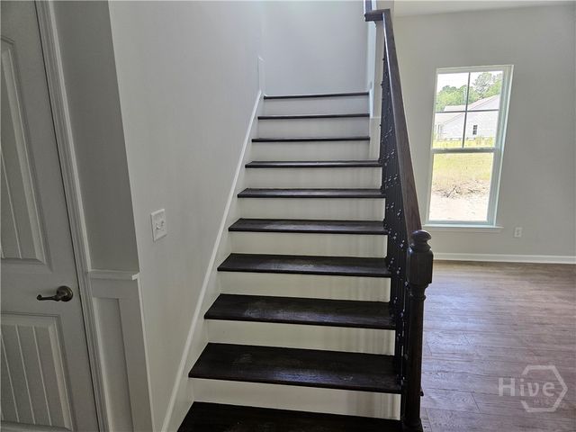 225 Glendale Circle, Richmond Hill, GA 31324