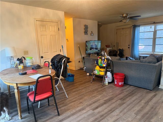 5854 Cutten Avenue, North Lawrence, OH 44666