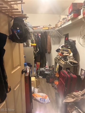 5854 Cutten Avenue, North Lawrence, OH 44666