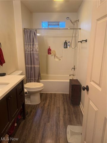 5854 Cutten Avenue, North Lawrence, OH 44666