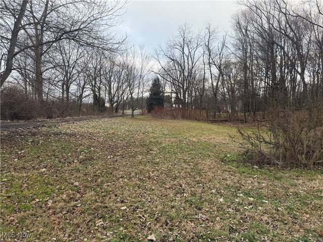 5854 Cutten Avenue, North Lawrence, OH 44666