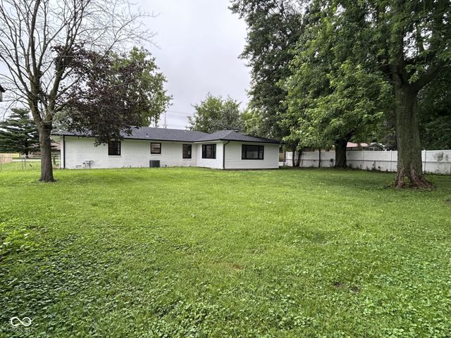2705 W 38th Street, Anderson, IN 46011