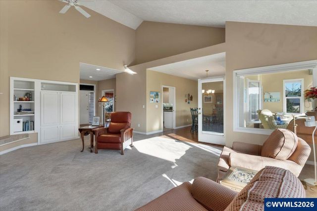 838 Hazeltine Av SE, Salem, OR 97306