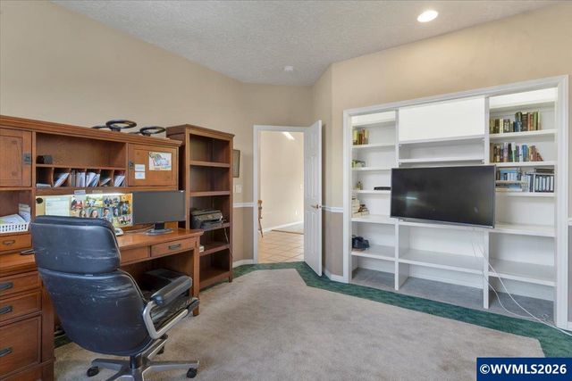 838 Hazeltine Av SE, Salem, OR 97306