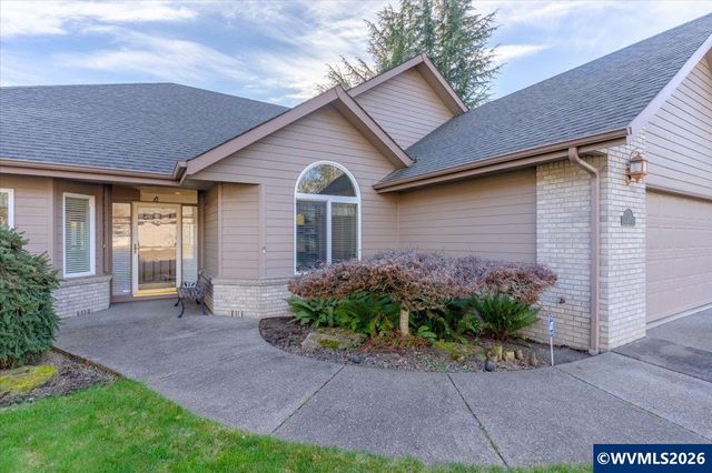 838 Hazeltine Av SE, Salem, OR 97306