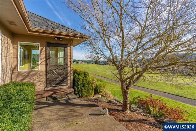 838 Hazeltine Av SE, Salem, OR 97306