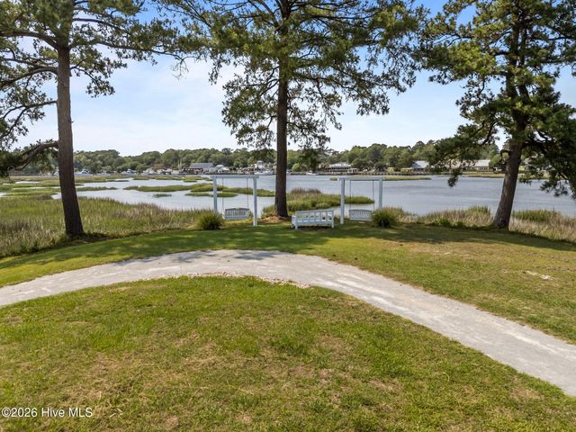 9303 Whisper Park Drive SW, Calabash, NC 28467