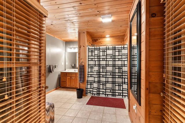 51 Cornerstone Court, Mccaysville, GA 30555