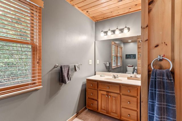 51 Cornerstone Court, Mccaysville, GA 30555