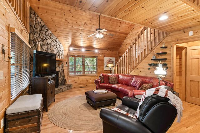 51 Cornerstone Court, Mccaysville, GA 30555