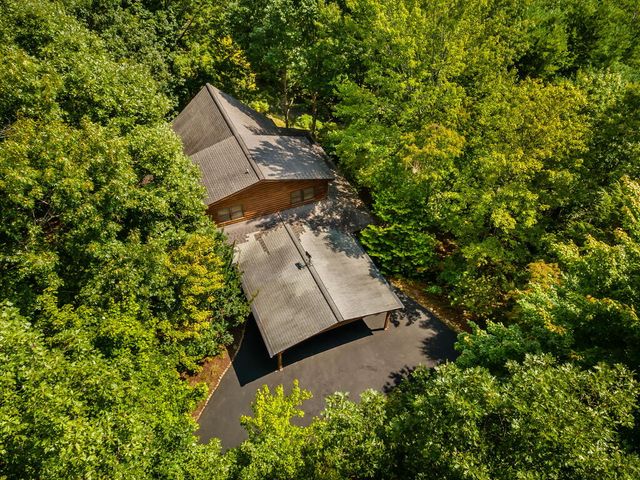 51 Cornerstone Court, Mccaysville, GA 30555