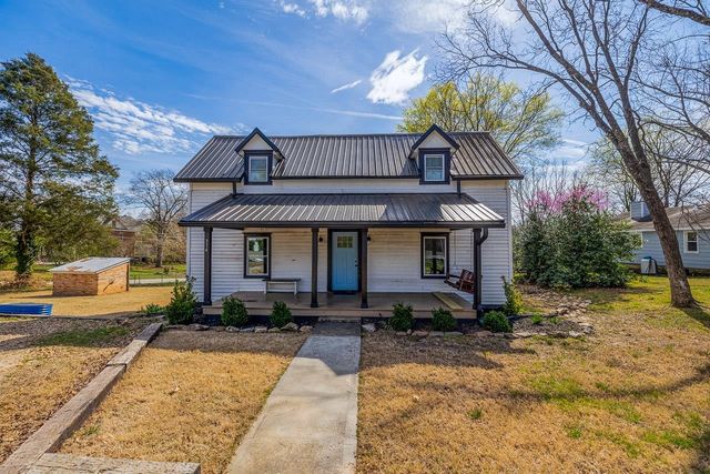 314 Depot Street, Campobello, SC 29322