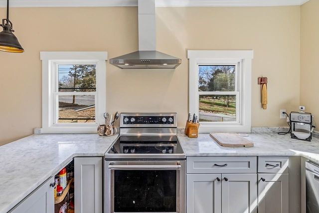 314 Depot Street, Campobello, SC 29322