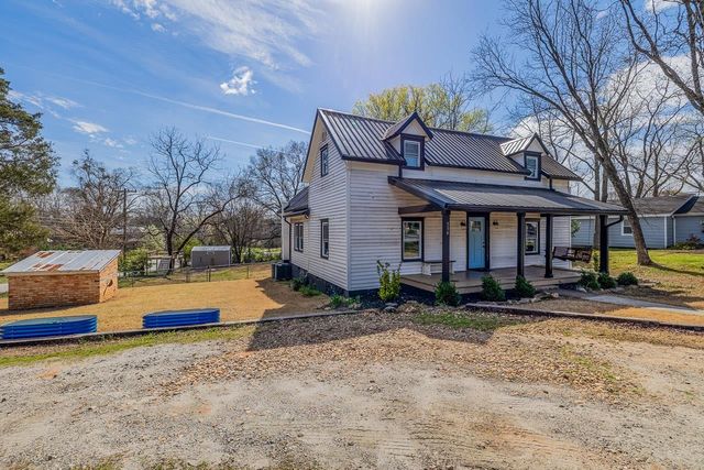 314 Depot Street, Campobello, SC 29322