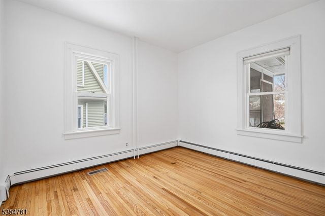 211 Pennsylvania Ave, Pohatcong Twp., NJ 08865