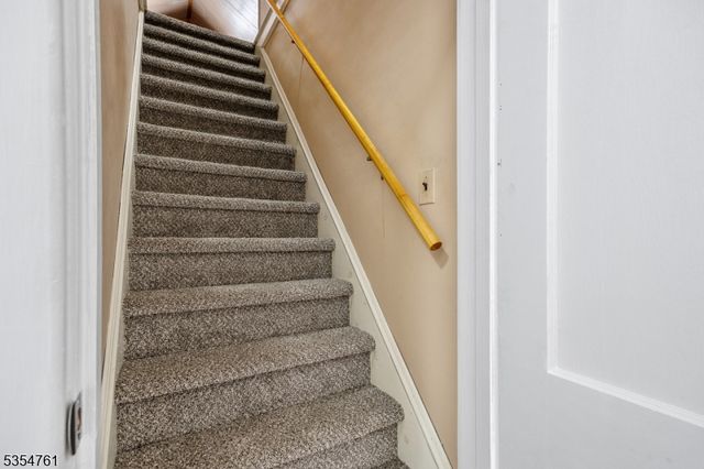 211 Pennsylvania Ave, Pohatcong Twp., NJ 08865