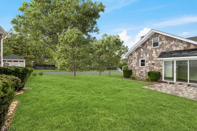 211 Pennsylvania Ave, Pohatcong Twp., NJ 08865