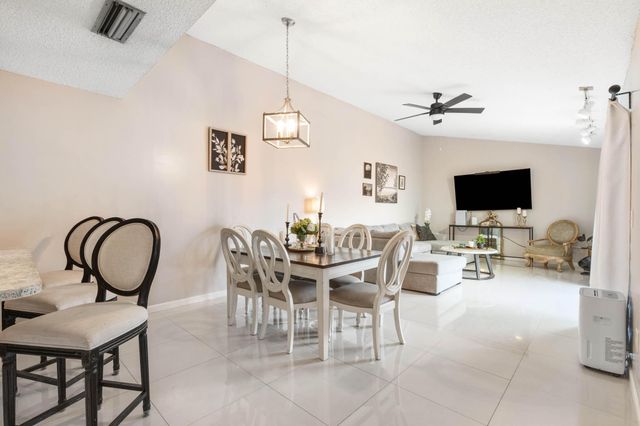 4643 Holly Lake Drive, Lake Worth, FL 33463