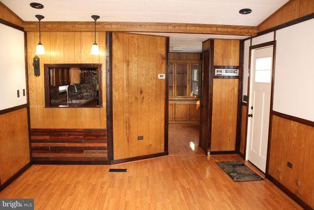 5274 BURR HILL RD, Rhoadesville, VA 22542