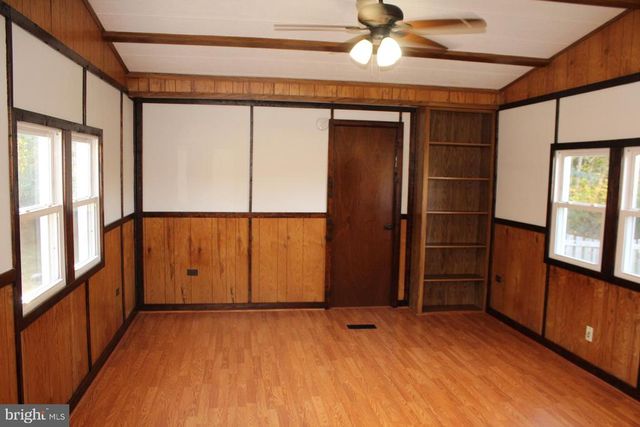 5274 BURR HILL RD, Rhoadesville, VA 22542