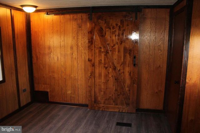 5274 BURR HILL RD, Rhoadesville, VA 22542