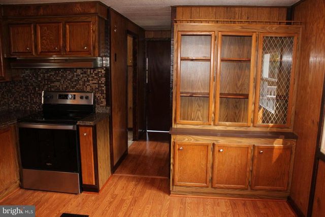 5274 BURR HILL RD, Rhoadesville, VA 22542