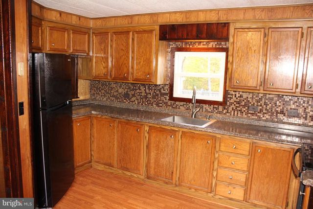 5274 BURR HILL RD, Rhoadesville, VA 22542