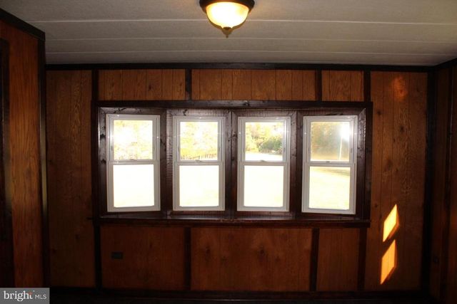 5274 BURR HILL RD, Rhoadesville, VA 22542