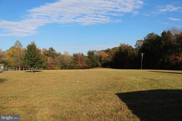 5274 BURR HILL RD, Rhoadesville, VA 22542