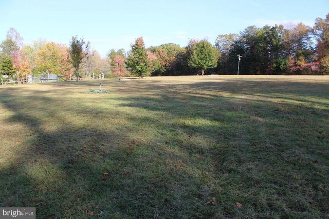 5274 BURR HILL RD, Rhoadesville, VA 22542