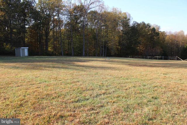 5274 BURR HILL RD, Rhoadesville, VA 22542