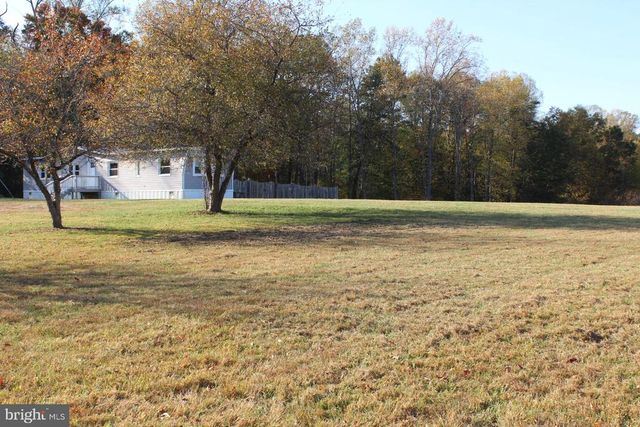 5274 BURR HILL RD, Rhoadesville, VA 22542