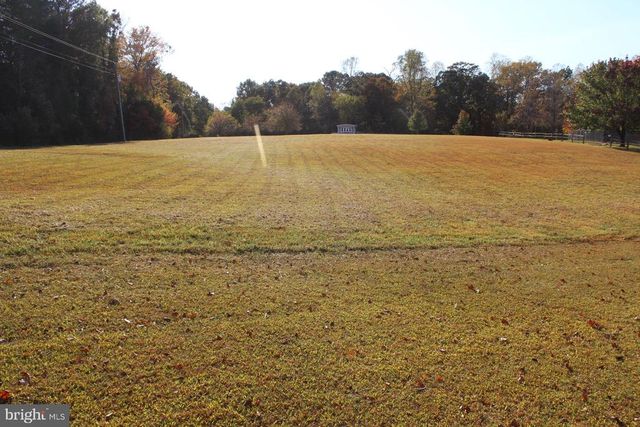 5274 BURR HILL RD, Rhoadesville, VA 22542