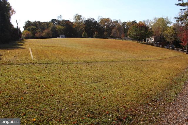 5274 BURR HILL RD, Rhoadesville, VA 22542