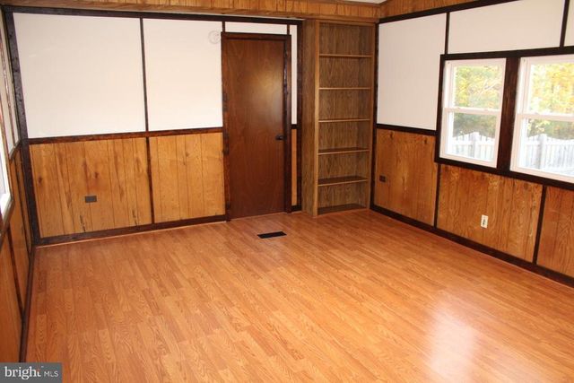 5274 BURR HILL RD, Rhoadesville, VA 22542