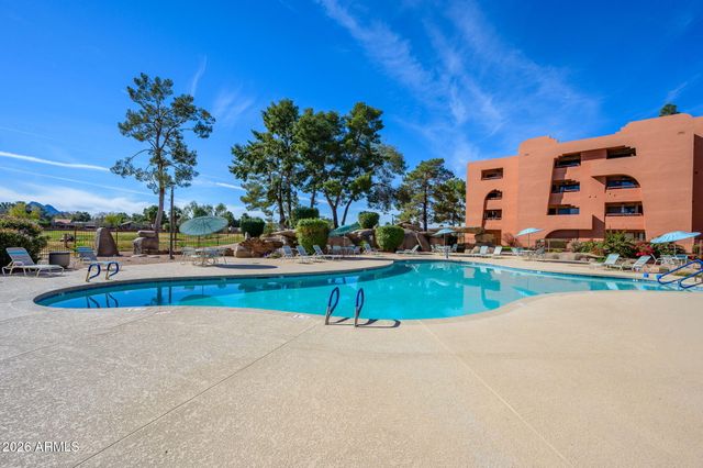 12212 N PARADISE VILLAGE Parkway S 335, Phoenix, AZ 85032