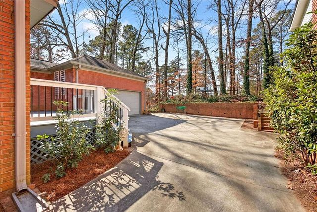 2428 Kings Arms NE Drive, Atlanta, GA 30345