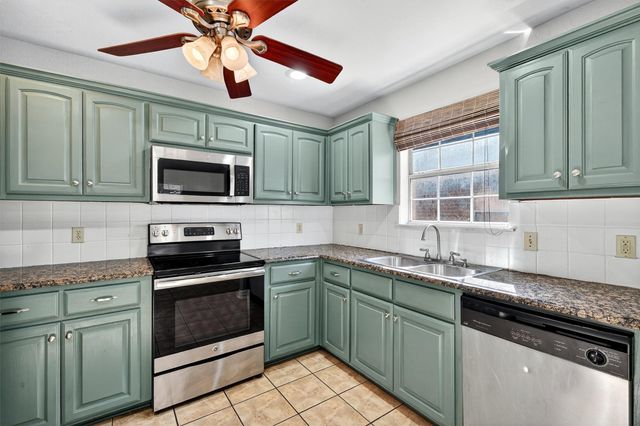 702 Madison Place, Sherman, TX 75092