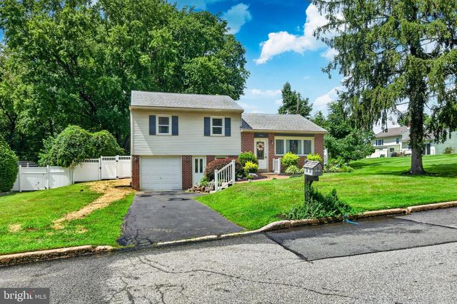 2716 BOUDWIN AVE, Upper Chichester, PA 19061