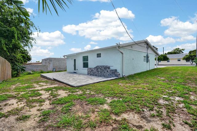 403 FRANCES TERRACE, Daytona Beach, FL 32118