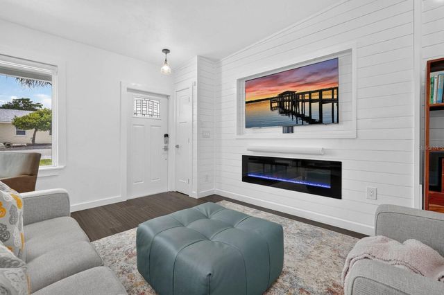 403 FRANCES TERRACE, Daytona Beach, FL 32118
