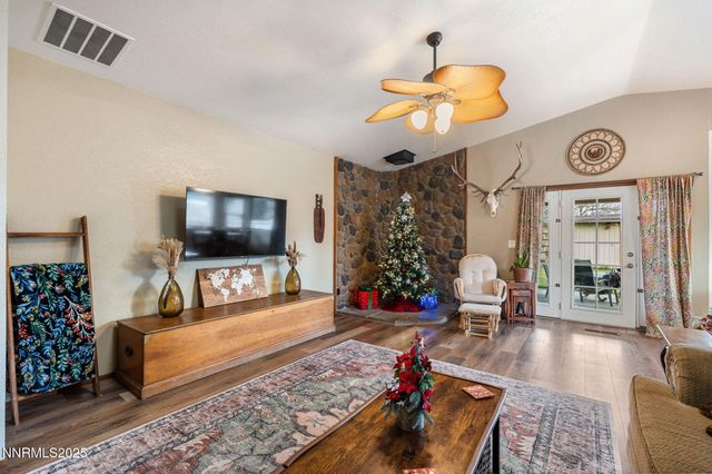 87 Gurr Court, Sparks, NV 89431