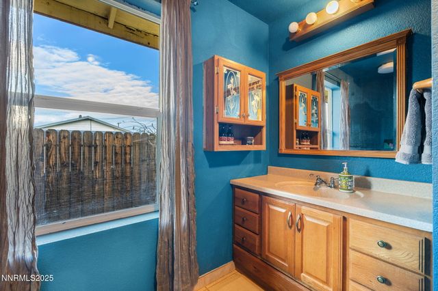 87 Gurr Court, Sparks, NV 89431